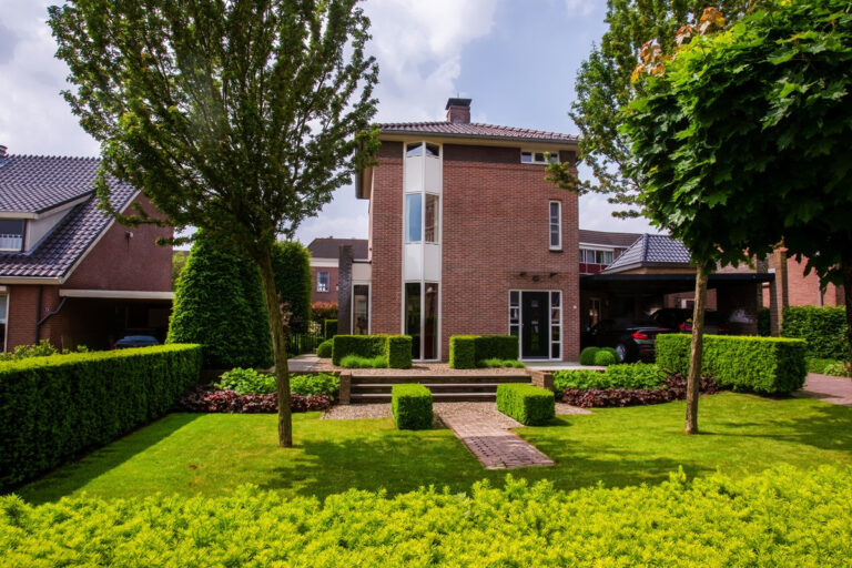 BTW-belaste verhuur werkkamer en garage ondanks enig privégebruik